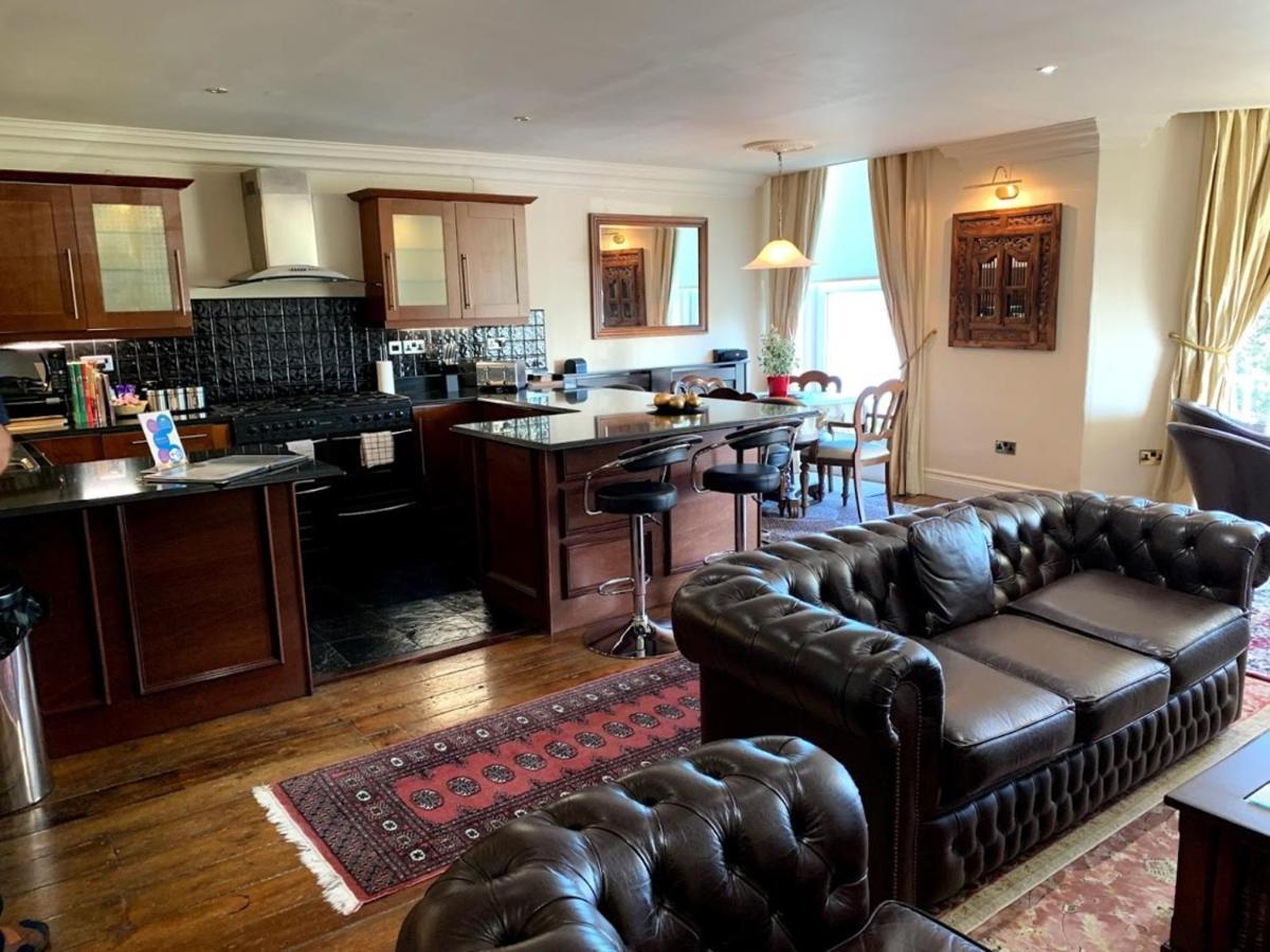 Отель Mansion House Скарборо Экстерьер фото A typical apartment